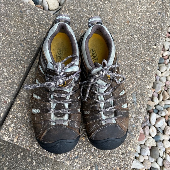 Keen Steel Toe Hiking Shoes - Women’s size 6 - Picture 8 of 8